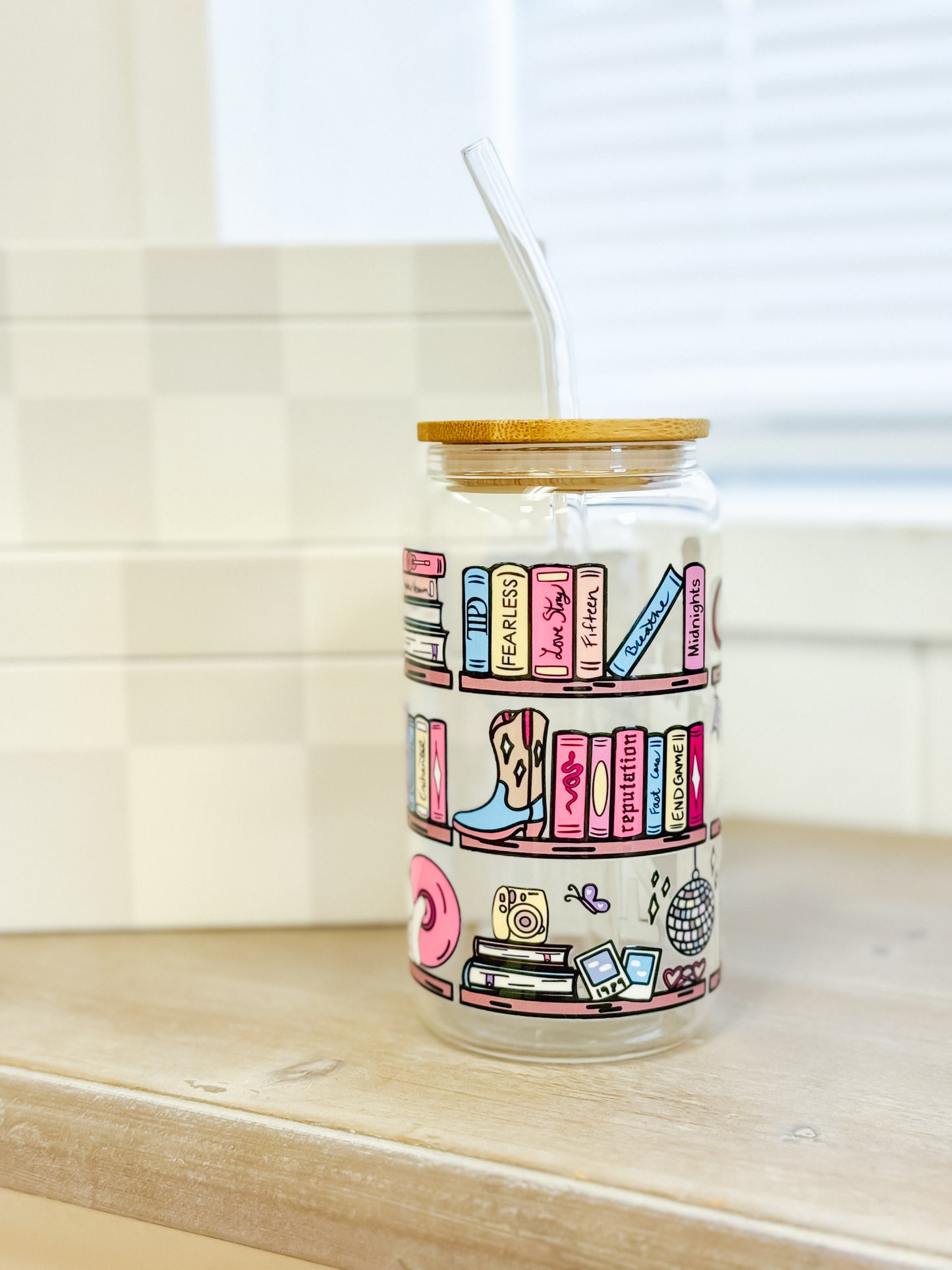 TS Bookshelf Glass Coffee Cup
