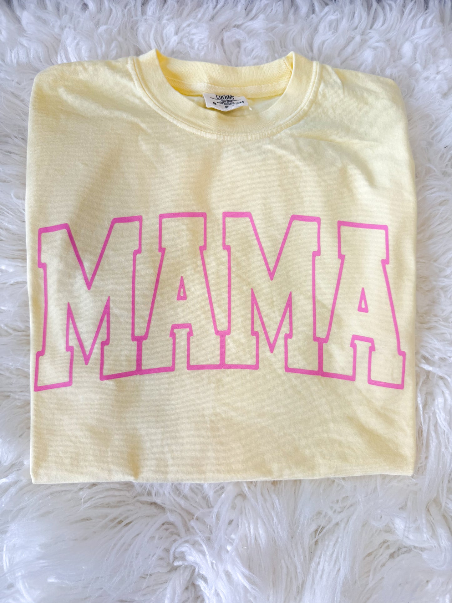 Mama Outline Comfort Colors Tee