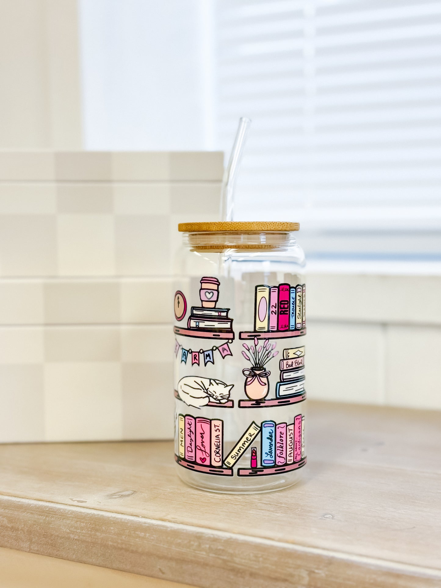 TS Bookshelf Glass Coffee Cup
