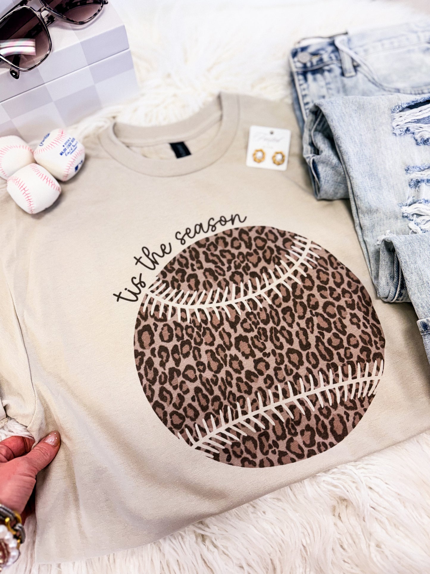 Tis The Season Leopard Baseball Tee
