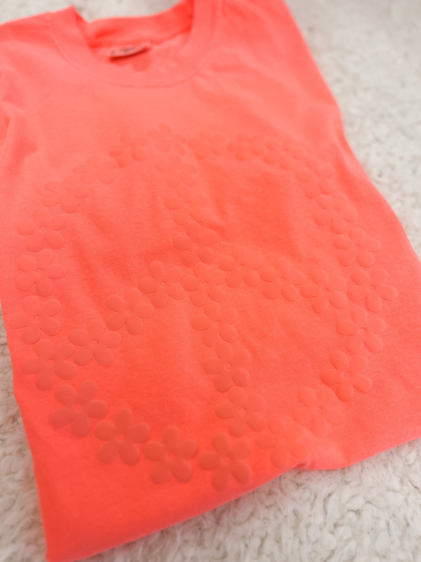 Flower Peace Sign Puff Tee