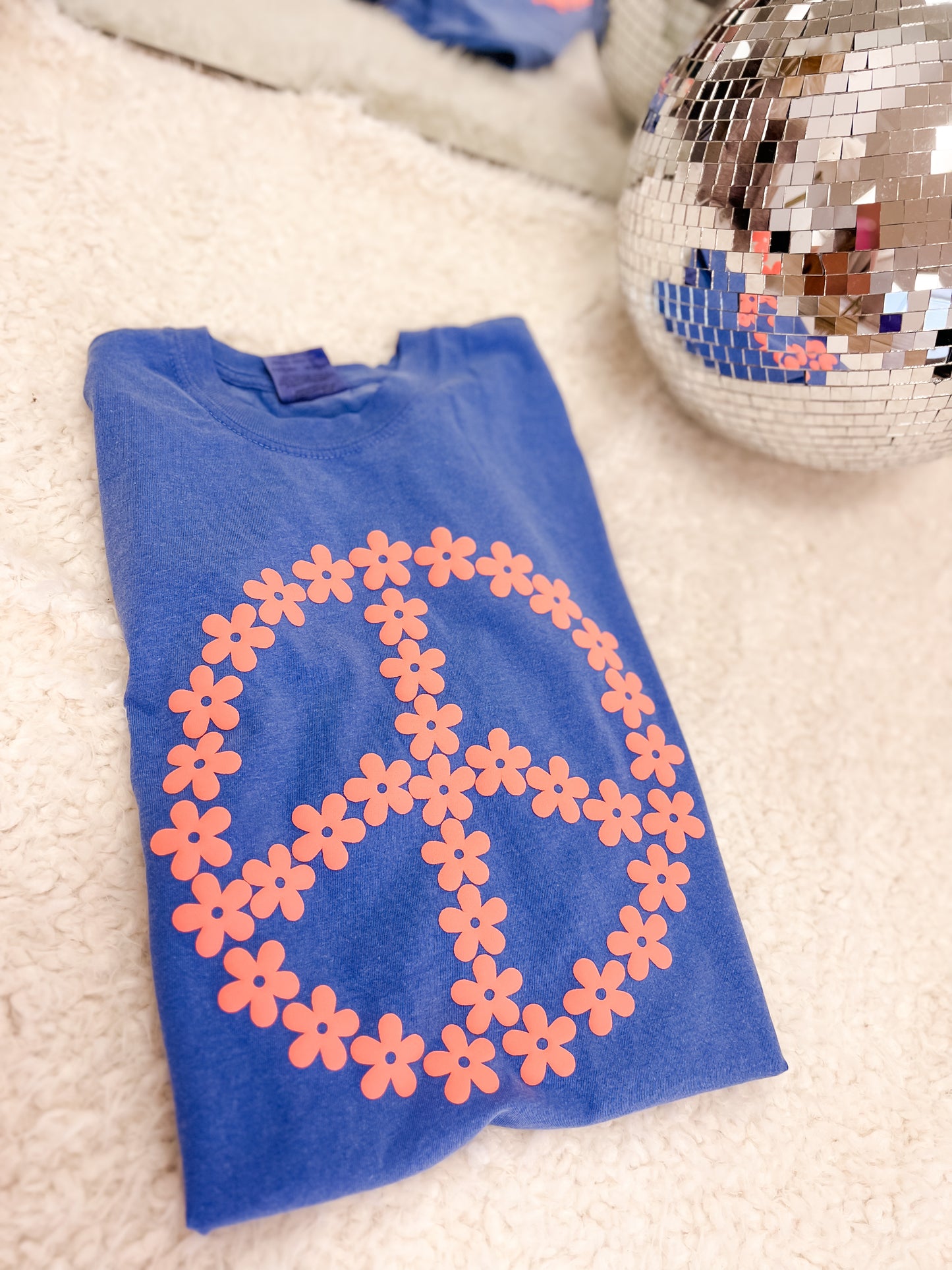Flower Peace Sign Puff Tee